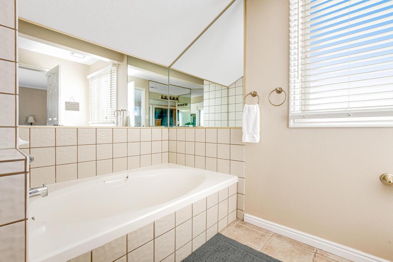 Penthouse At The Village St. George Exteriér fotografie